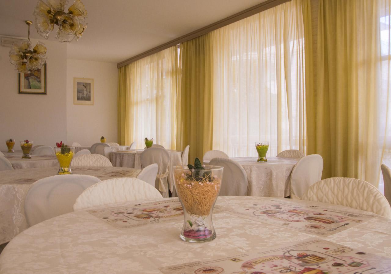 Hotel Fucsia Riccione Luaran gambar