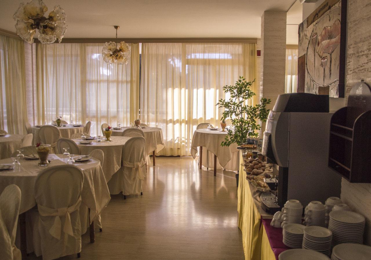 Hotel Fucsia Riccione Luaran gambar